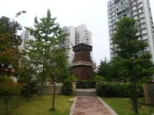 九龙坡轻轨站门口+大3房2卫+装修保养好+看房方便