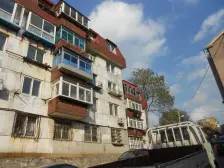 5楼 位置好 安静天然氧吧 户型规矩 采光视野好