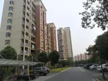 近地铁8号线,南北通楼层佳,全明落地阳台,看房方便