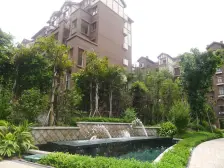 华岩新城 和泓四季E区三房45万