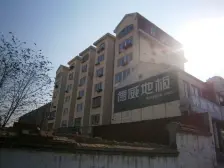 福海路多层顶加内阁,有小棚,房子保护的 很好