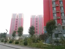 中间楼层,精装修婚房,地铁口,诚心出售