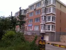 依山云水 两室两厅 大两室 下楼就是市场 车站 地铁