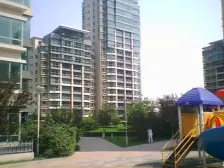 东二环边东直门 地理位置非常好 交通十分便利