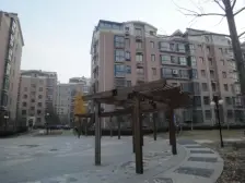 二环南路精装修大三居,小高层,公摊小,拎包入住。