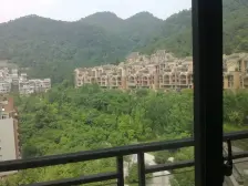 南岸区+轻轨+正规三房+环境好+电梯+价格便宜