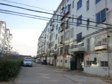 天府花园小区,松霞路边,多层三楼,楼层好,总价低