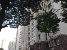 徐家汇高品质闹中取静小区万科物业带花园4房两厅