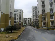 楼层好,采光视野无遮挡,小区中 心位置,