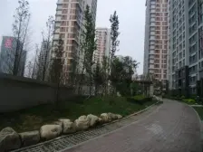 沿海鉴筑一期 南北小户型两室 精装采光好 诚心出售