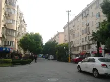 团结新村 四楼相当于三楼 采光全天 房东