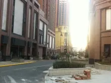 地铁口 年代新 位置好 ,户型方正,业主诚心出售