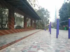 不临街,东边户,看房效果好,直接拎包入住