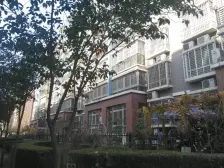 四中旁多层三楼大三房 全明户型 采光好视野开阔急售