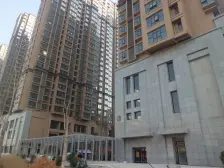 齐礼阎地铁口 亚星盛世悦都 温馨一室