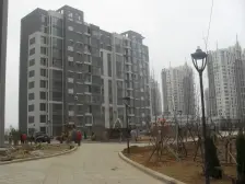 电梯小高层格局设计合理,业主自己用的房子装修保持好