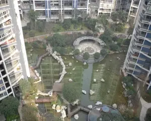 市政府板块,精装大四房,南北对流,采光充足,诚售