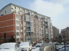 近华南的泉水友好园 多层洋房的中间楼层品字大三室