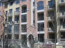 溪之谷多层洋房 湖景 精装修 位置好 近车站