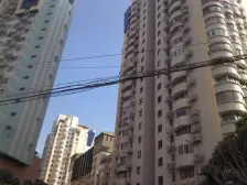 长寿路全明大三房,两南一西,有小区环境近地铁。