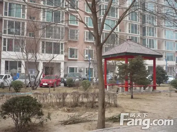 在水一方实景图