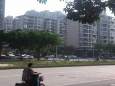 地铁口 海润滨江 沿江一排复式 诚意出售