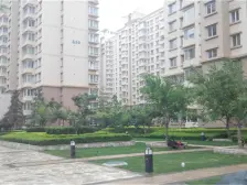 鸿运润园 7室1厅 南 北