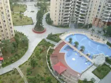 房主自住,装修好,小区景观全收眼底