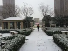 复式,有三个露台,全天采光,环境好,珠江物业