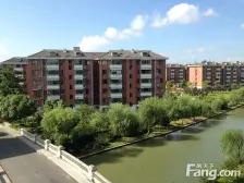 唐镇·金唐公寓·近张江 社区中间位置,带阁楼,房东诚售