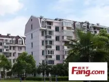 房龄新,09年小区,南北通户型,居住舒适,配套齐全。