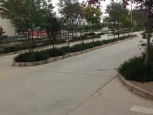 家合景园小区配套齐全,出行也方便